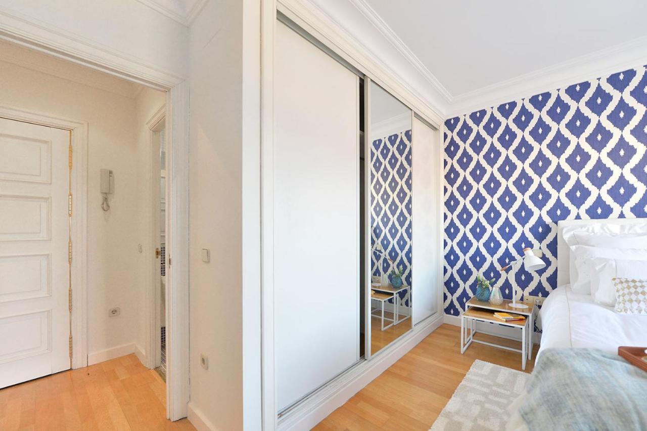Homeabout Puerta Del Sol Premium Madrid Exteriör bild